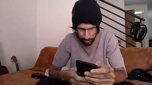 Snapshot of Alejandro92_cali chatting on June 2026 04:28:01 PM Alejandro92 cali online show from June 2026 04:28:01 PM