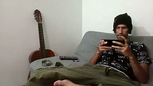 Snapshot of Alejandro92_cali chatting on June 2026 01:00:02 AM Alejandro92 cali online show from June 2026 01:00:02 AM
