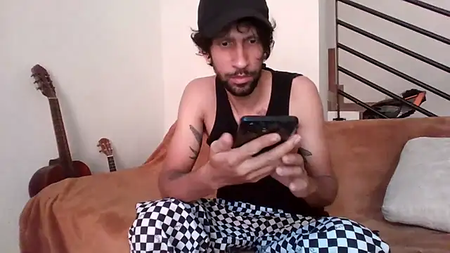 Snapshot of Alejandro92_cali chatting on June 2026 04:29:01 PM Alejandro92 cali online show from June 2026 04:29:01 PM