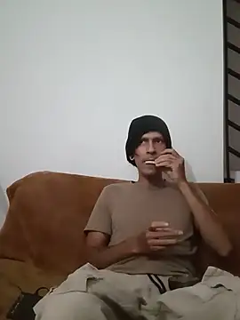 Alejandro92 cali online show from June 2026 01:49:01 AM