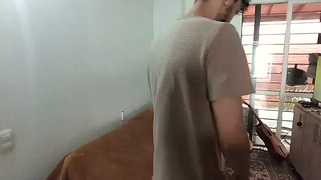 Snapshot of Alejandro92_cali chatting on July 2026 05:43:01 PM Alejandro92 cali online show from July 2026 05:43:01 PM