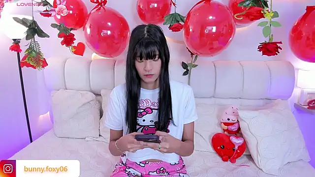 foxybunny online show from February 2026 04:54:01 AM