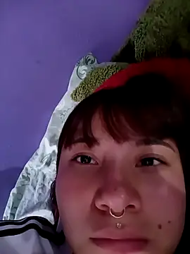 Zulema R1 online show from April 2026 10:57:02 PM