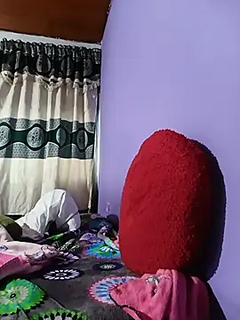 Zulema R1 online show from July 2026 10:31:02 PM
