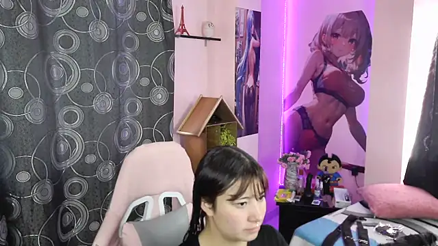 Zulema R1 online show from March 2026 10:04:02 PM