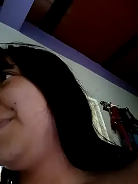 Zulema R1 online show from April 2026 09:28:01 PM