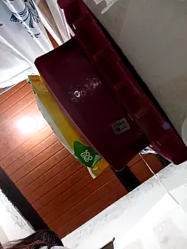 Zulema R1 online show from March 2026 10:44:01 PM