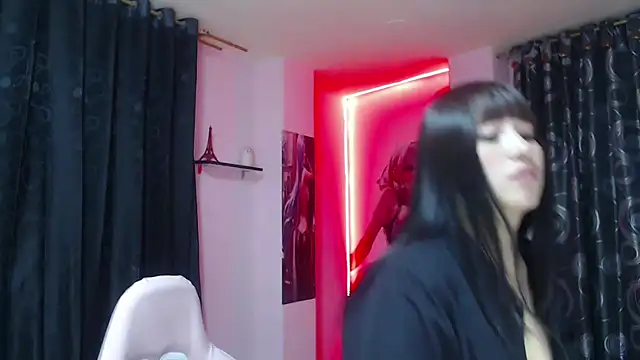 Zulema R1 online show from January 2026 04:19:01 AM