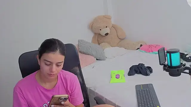 valerihouse online show from March 2026 01:29:02 AM