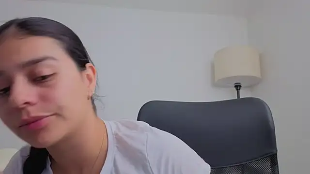 valerihouse online show from October 2025 11:52:01 PM