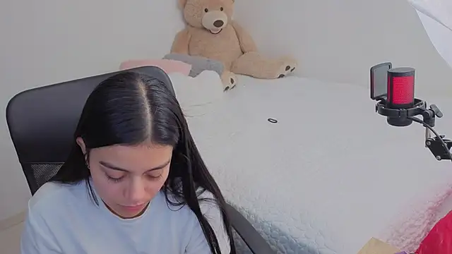 valerihouse online show from February 2026 01:02:02 AM