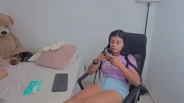 valerihouse online show from October 2025 12:53:01 AM