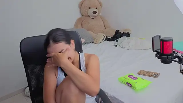 valerihouse online show from February 2026 01:38:01 AM