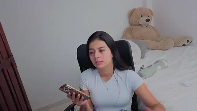 valerihouse online show from March 2026 12:27:01 AM