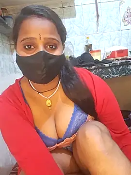 Minu love online show from January 2026 07:23:01 PM