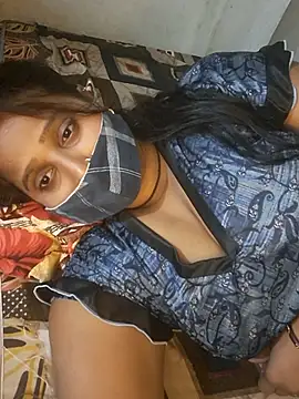 Minu love online show from May 2026 04:32:01 PM