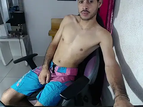 g0lden boss online show from November 2025 01:26:01 PM