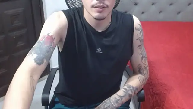 g0lden boss online show from December 2025 08:46:01 PM