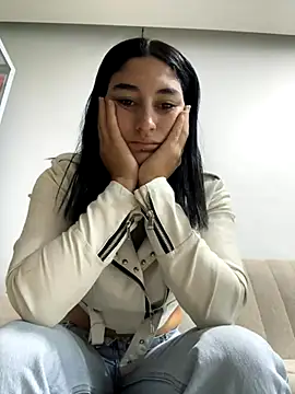 Snapshot of Scarlett_12 chatting on September 2025 11:06:02 AM Scarlett 12 online show from September 2025 11:06:02 AM