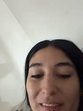 Snapshot of Scarlett_12 chatting on September 2025 11:43:01 AM Scarlett 12 online show from September 2025 11:43:01 AM