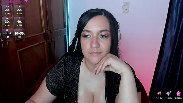 Snapshot of andrea-cohen chatting on June 2026 06:19:02 AM andrea-cohen online show from June 2026 06:19:02 AM