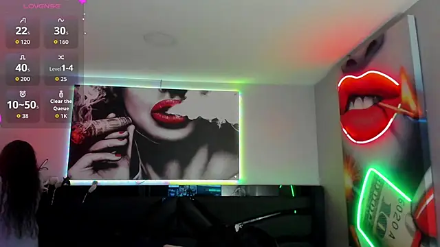 Snapshot of Sara_Bdsm_ chatting on May 2026 12:04:02 PM Sara Bdsm online show from May 2026 12:04:02 PM