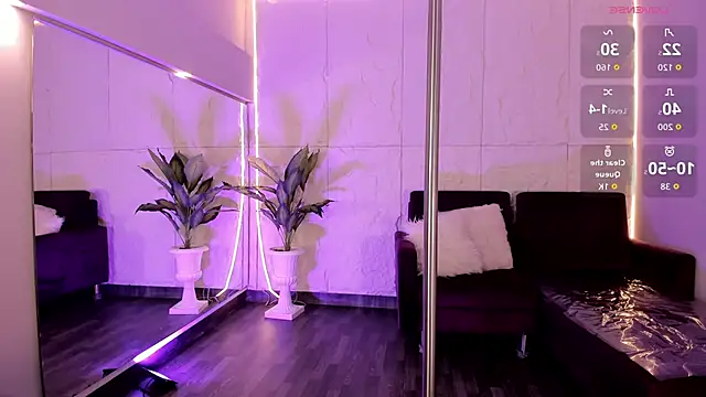 AariaLove online show from November 2025 10:32:01 PM