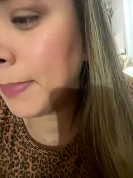Snapshot of bruna438 chatting on October 2025 01:18:01 AM bruna438 online show from October 2025 01:18:01 AM