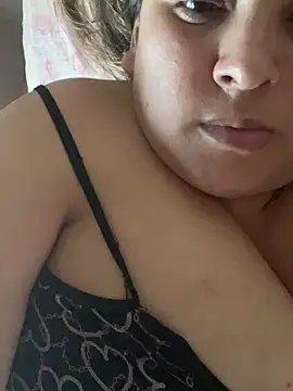 bruna438 online show from February 2026 09:38:02 PM