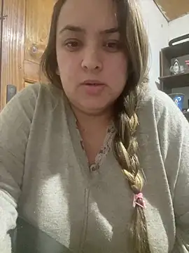 bruna438 online show from May 2026 07:17:01 AM