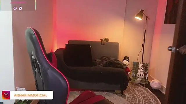 AnnaKimm online show from October 2025 11:28:01 PM