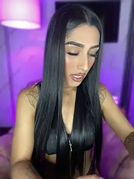 Snapshot of _Denisse444 chatting on July 2026 10:32:02 PM Denisse444 online show from July 2026 10:32:02 PM