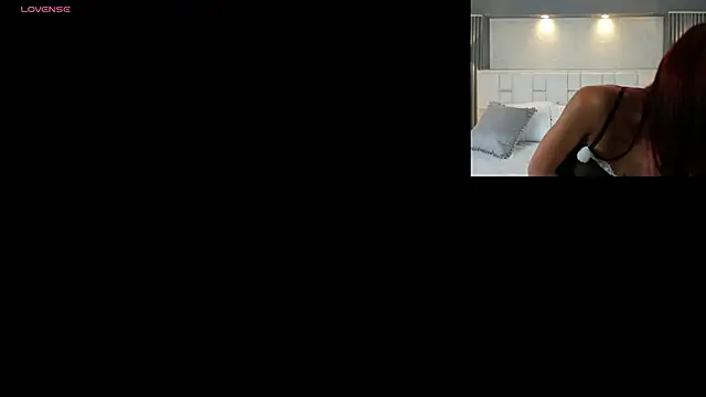 LunnaBlake online show from March 2026 04:20:02 AM