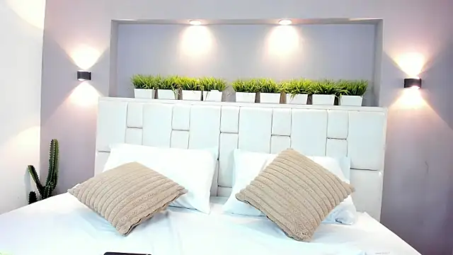 LunnaBlake online show from November 2025 04:16:01 AM