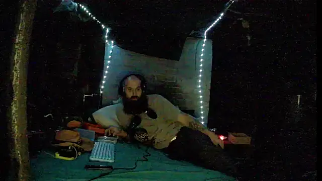 Cowboy815 online show from December 2025 05:40:02 AM