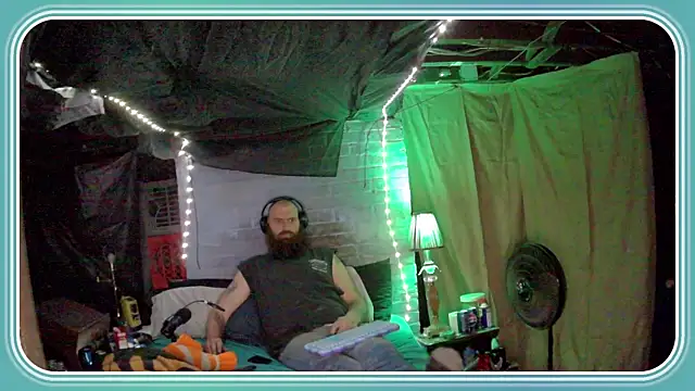 Cowboy815 online show from November 2025 01:10:02 AM