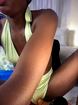 AmyRoss 1 online show from December 2025 11:28:02 PM