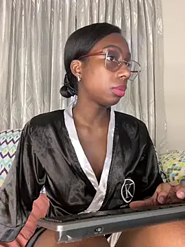 AmyRoss 1 online show from October 2025 09:27:02 PM