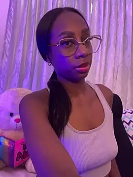 AmyRoss 1 online show from September 2025 03:56:02 PM