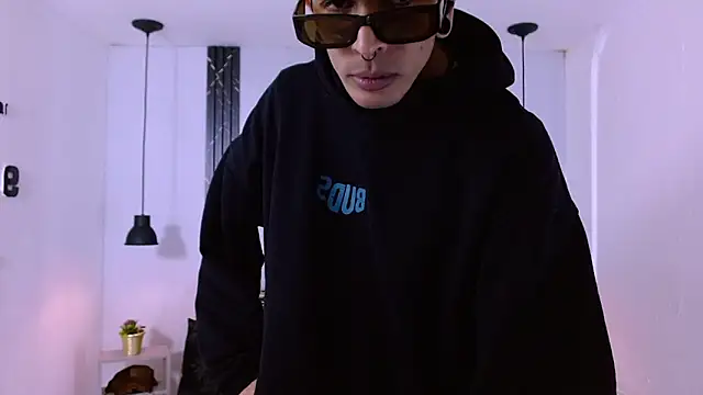 Franvill Trato online show from January 2026 07:31:01 PM