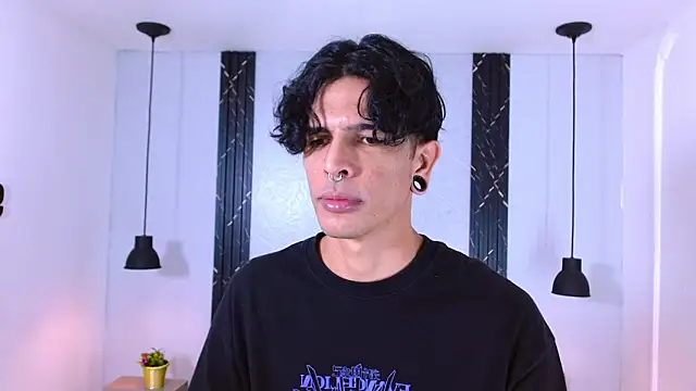 Franvill Trato online show from October 2025 05:24:01 PM