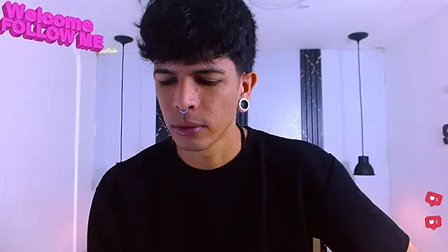 Franvill Trato online show from December 2025 06:53:01 PM