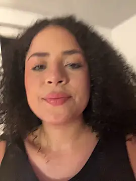 Snapshot of AfroSalvaje chatting on December 2025 12:50:01 AM AfroSalvaje online show from December 2025 12:50:01 AM