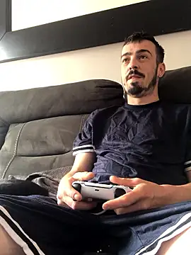 jaycoy22 online show from May 2026 12:00:02 PM
