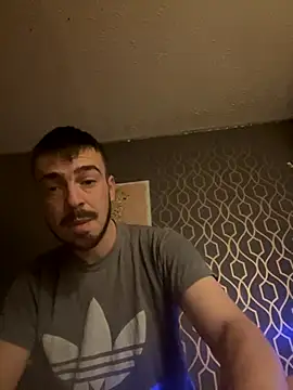 jaycoy22 online show from September 2025 11:55:01 PM