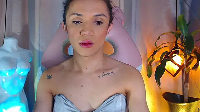 Cristal Gem1 online show from May 2026 11:52:02 AM