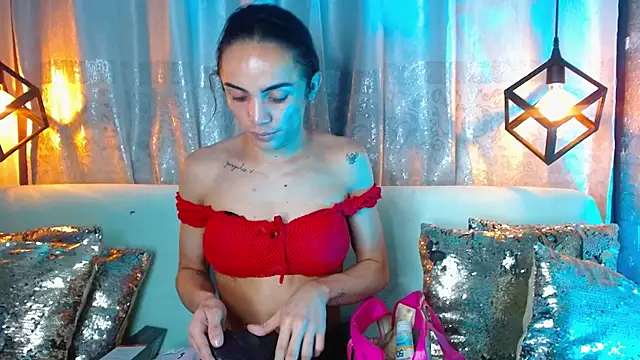 Cristal Gem1 online show from February 2026 04:37:02 AM