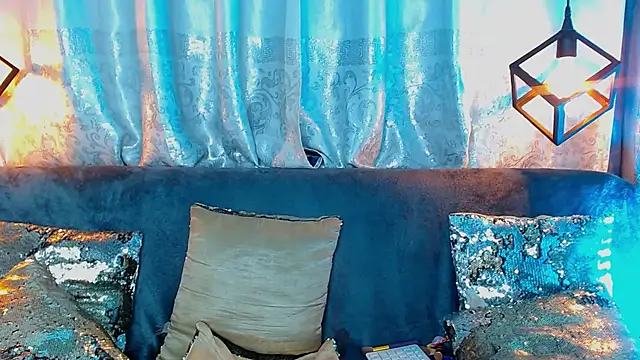 Cristal Gem1 online show from February 2026 11:26:02 PM