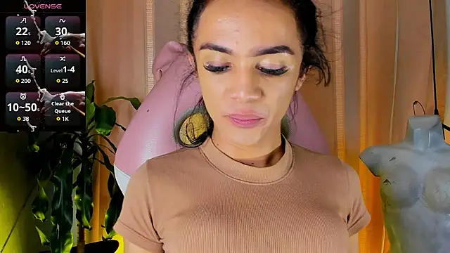 Snapshot of Cristal_Gem1 chatting on June 2026 09:45:02 PM Cristal Gem1 online show from June 2026 09:45:02 PM