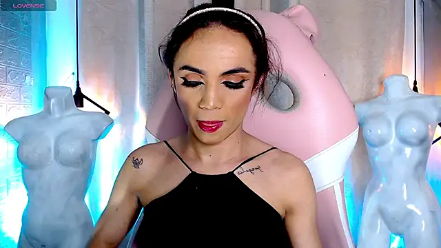 Cristal Gem1 online show from March 2026 10:39:01 AM